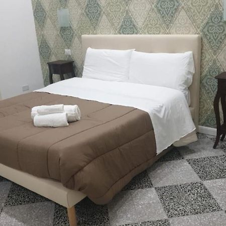 B&B By The Station Battipaglia Exteriér fotografie